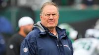 Bill Belichick's girlfriend Jordon Hudson criticized for odd behavior at UNC practice | Sporting News
