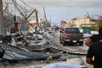 UK to launch emergency flights for British tourists trapped in Jamaica