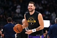 Lakers vs. Clippers Prediction, Spread, Picks: Luka Doncic Stays Hot?