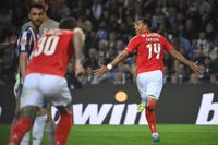 Pavlidis leads Benfica to commanding 4-1 victory over Porto - Türkiye Today