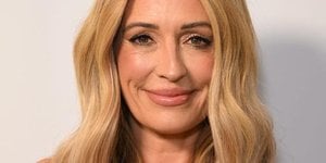 Cat Deeley Sparks Spring Fashion Frenzy With Trench And Skinny Jeans
