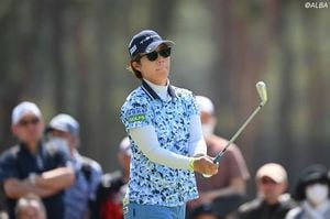 Shibuno Shines As Yoshida Wins V Point Ladies Title