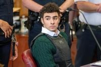 Luigi Mangione seeks dismissal of death penalty and US charges