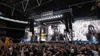 Oasis fans spend big on nostalgia as reunion tour rakes in £400m