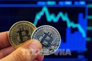 Bitcoin Plunges As US Tariffs Spark Historic Selloff