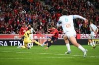 « Il a prouvé qu'il avait du répondant »  : coupable à Lille, Geronimo Rulli reste l'atout numéro 1 d'une fragile défense de l'OM