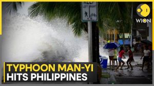 Super Typhoon Man-yi Devastates Philippines Leaving Many Homeless