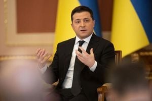 Zelensky Faces Criticism Amidst Negotiation Struggles