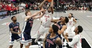 Arizona Wildcats Fall Short Against Houston Cougars