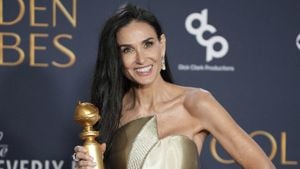 Demi Moore Stuns At 2025 SAG Awards