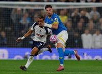 Premier League: Wolves holding Tottenham in late match