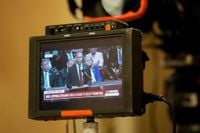 Move over ‘talking filibuster,’ the House has a ‘magic minute.’ Here’s why Hakeem Jeffries was able to hold the floor for so long. - The Boston Globe