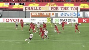 Nagoya Grampus Battles Vissel Kobe For First League Win