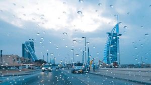 Cool Weather And Dust Alerts Hit UAE