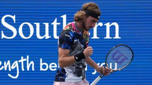 Stefanos Tsitsipas Edges Griekspoor To Reach Rotterdam Quarterfinals