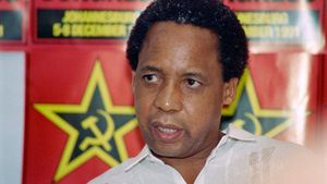 South Africa Deports Chris Hani's Assassin To Poland