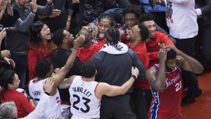 Raptors Edge 76ers 106-103, Philadelphia Drops Below .500