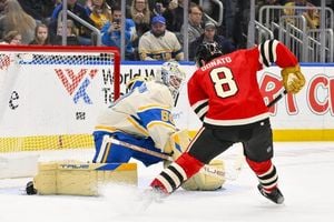 St. Louis Blues Seek Playoff Momentum Against Struggling Blackhawks