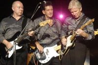 Britain’s oldest pop band to split after farewell show at Glastonbury