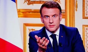 Pressure Mounts On Macron To Appoint New Prime Minister