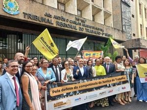 Nationwide Protests Defend Labor Court's Authority Amidst Judicial Controversy