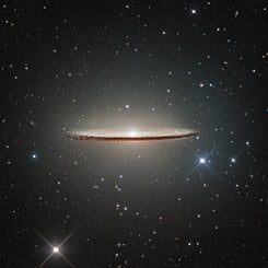 M104: Sombrero Galaksisi