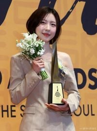 주현영, 드라마 촬영장 가던 중 교통사고…