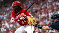 Reds fall to Pirates 4-2