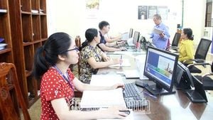Vietnam's Administrative Reorganization Spurs Transport Tourism Growth