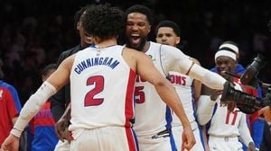 Cade Cunningham Delivers Last-Second Shot To Lift Pistons Over Heat