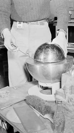 Demon Core deneyi hakkında bilgi verebilecek var mı?