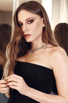 Serenay Sarıkaya