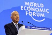 Клаус Шваб ушел с поста председателя Всемирного экономического форума