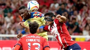 Club América Takes On Chivas Amid Changing Strategies