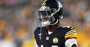 Cowboys Acquire George Pickens From Steelers