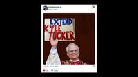 Chicago celebrates hometown pope with memes, Malört and deep dish jokes