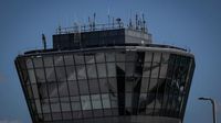 Radar screens at Newark airport went black again overnight