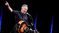 Bruce Springsteen surprises Minneapolis with First Avenue appearance