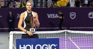 Cocciaretto Dominates As Italian Stars Shine At WTA Cluj-Napoca