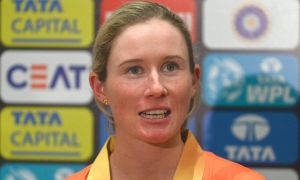 Beth Mooney's 96 Propels Gujarat Giants Past UP Warriorz