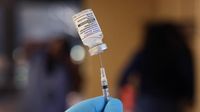 COVID vaccine guidance has changed — again. A doctor tackles your questions