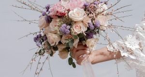 Spring 2025 Wedding Bouquet Trends To Inspire Brides