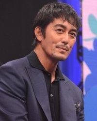 阿部寛、高速道路で叫びながらセリフ覚え「毎日反復しています」（シネマトゥデイ） - Yahoo!ニュース