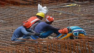 India's Construction Sector Struggles With Labor Shortages