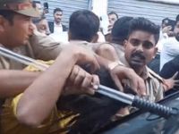 मर्चेंट नेवी ऑफिसर की हत्या, आरोपी पत्नी कोर्ट में पेश:  मेरठ अदालत के बाहर वकीलों ने पीटा; बॉयफ्रेंड के साथ बॉडी के कई टुकड़े किए थे - Meerut News