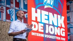 FNV Trade Union Faces Leadership Crisis Amidst Internal Turmoil
