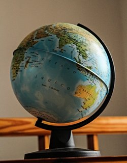 Dünyanın manyetik alanında sapma açısı oluşuyor mu? Buna müdahale edebilir miyiz?