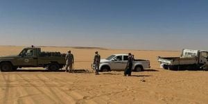 Border Guards Rescue Stranded Citizens In Najran Desert