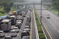 ”Contraflow” Dimulai Lebih Awal di Jalan Tol Trans-Jawa, Kakorlantas: Arus Lalu Lintas Cukup Padat