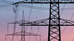 Elektrikte 3 faz ne demektir? Nasıl elde edilir? Neden 3 tanedir?